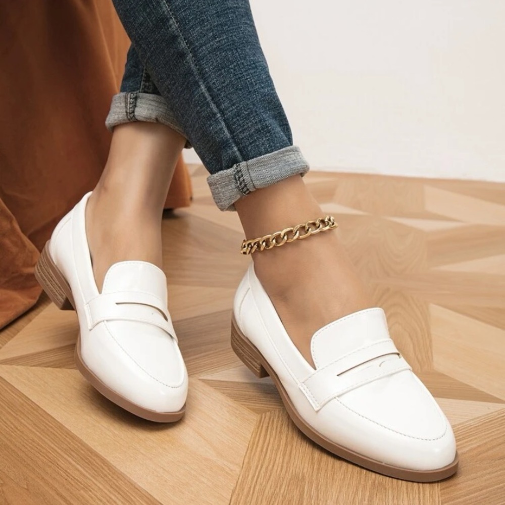 Women’s White Flat Penny Loafers Size 9.5